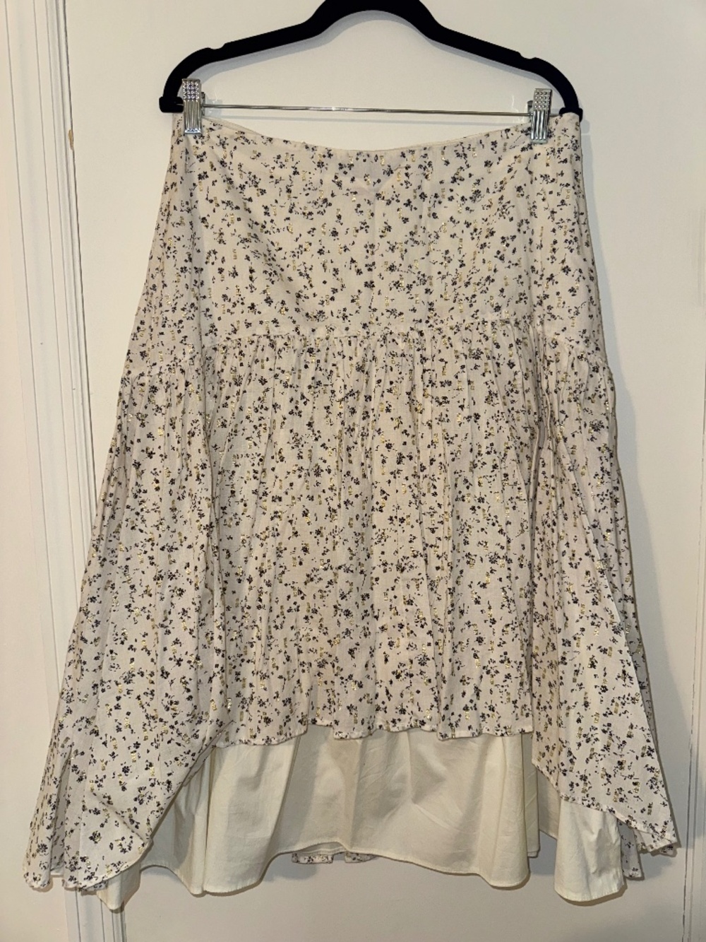 Vince Camuto Island Oasis High Low Midi Skirt in Birch Cream size 10 Floral
